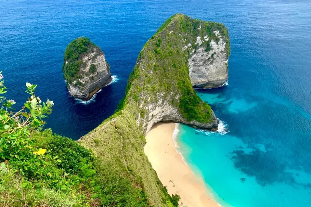 Kelingking Beach