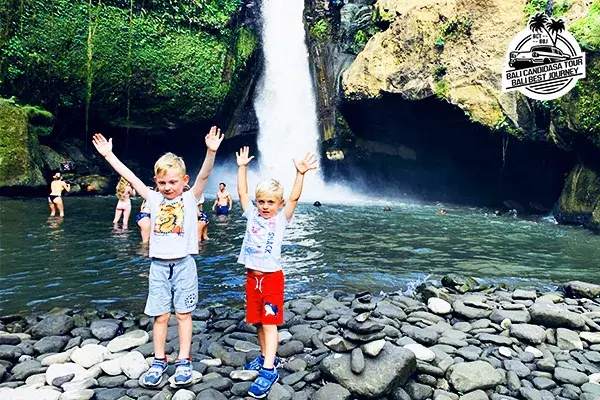 tegenungan waterfall ubud