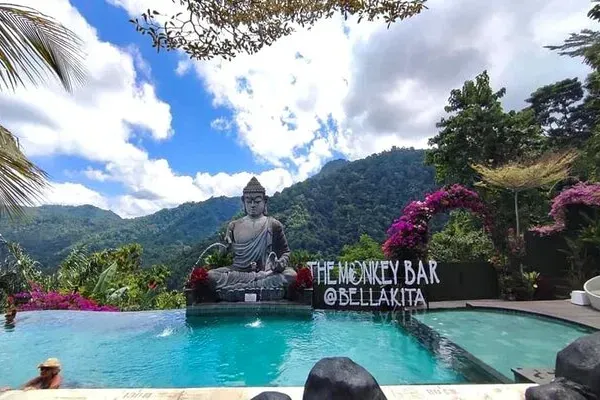 Monkey Bar Bella Kita