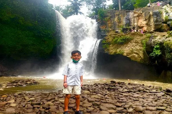 Tegenungan Waterfall