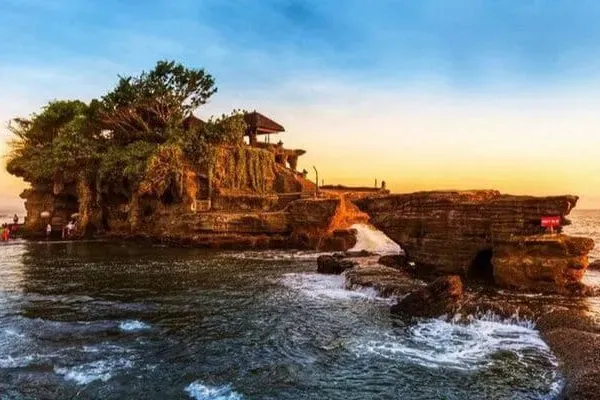 Tanah Lot Temple