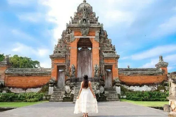 Taman Ayun Temple