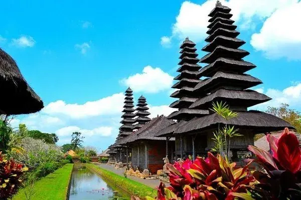 Taman Ayun Temple