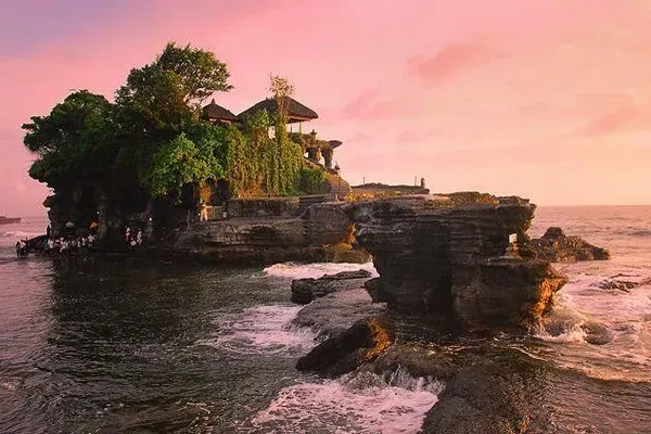 Tanah Lot Temple